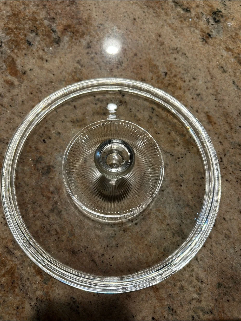Pyrex #G24C Clear Glass Lid 8.25” inner dia. Fits 2 QT (024) Pyrex casserole.